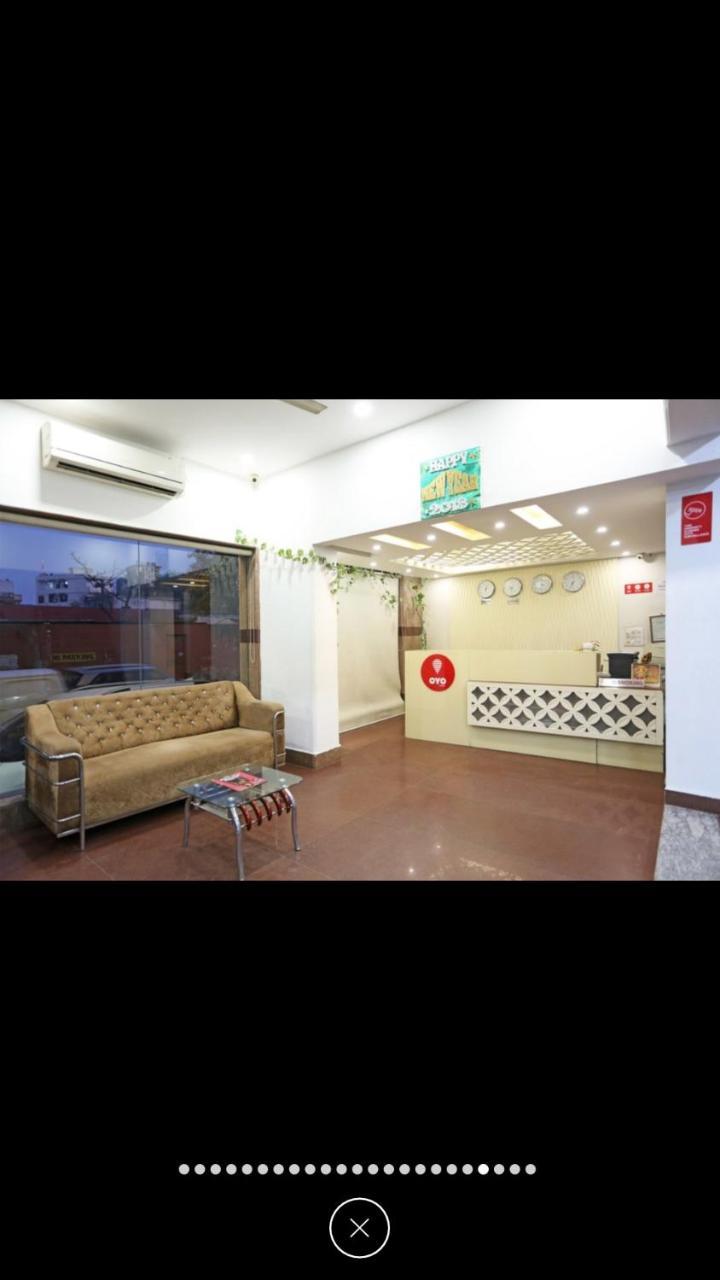 Airport Hotel Ambrosia New Delhi Exteriör bild
