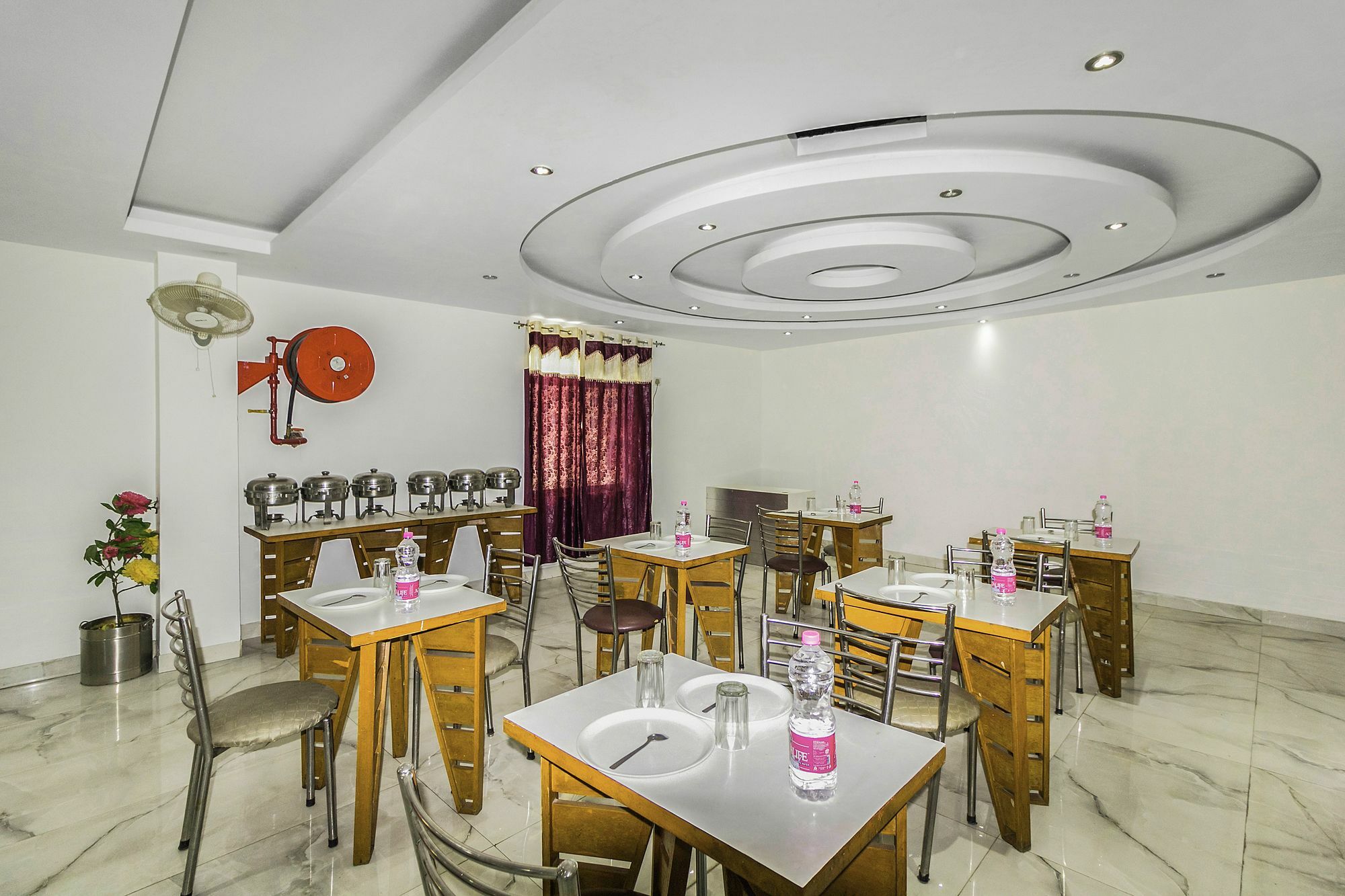 Airport Hotel Ambrosia New Delhi Exteriör bild